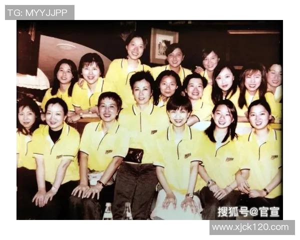 怀念足球巨星的光辉岁月与永恒记忆的追思照片展览